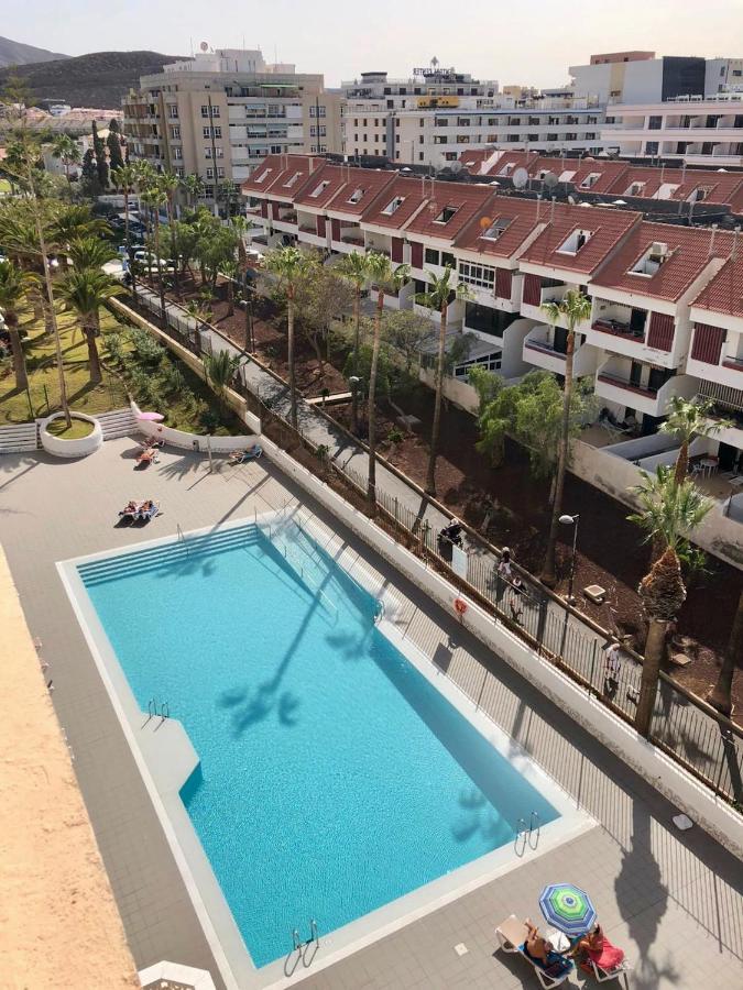 Homeforguest Modern And Recently Renovated Apartment In Arona Arona  Exterior photo